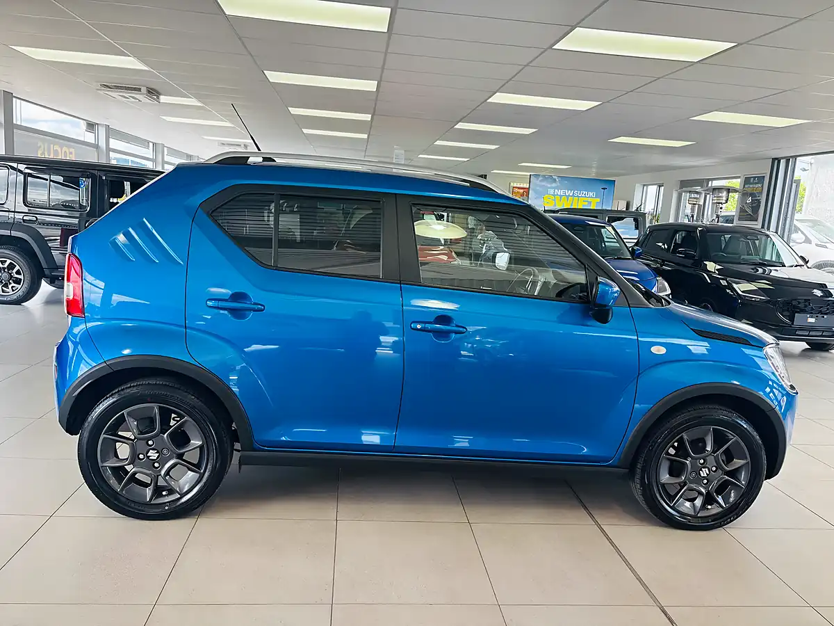 Used 2024 Suzuki Ignis Sz-T Blue - Interior and Exterior details 8