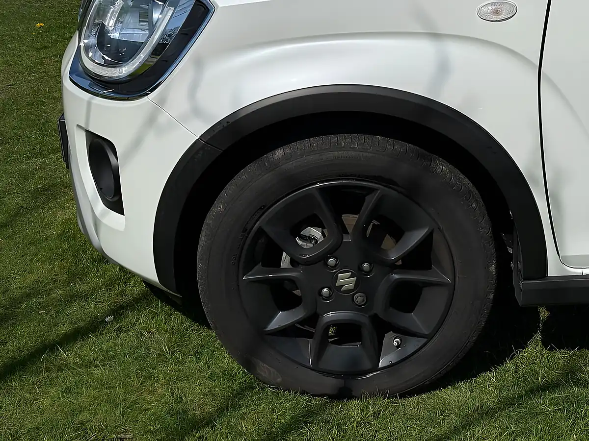 Used 2024 Suzuki Ignis Sz-T White - Interior and Exterior details 12