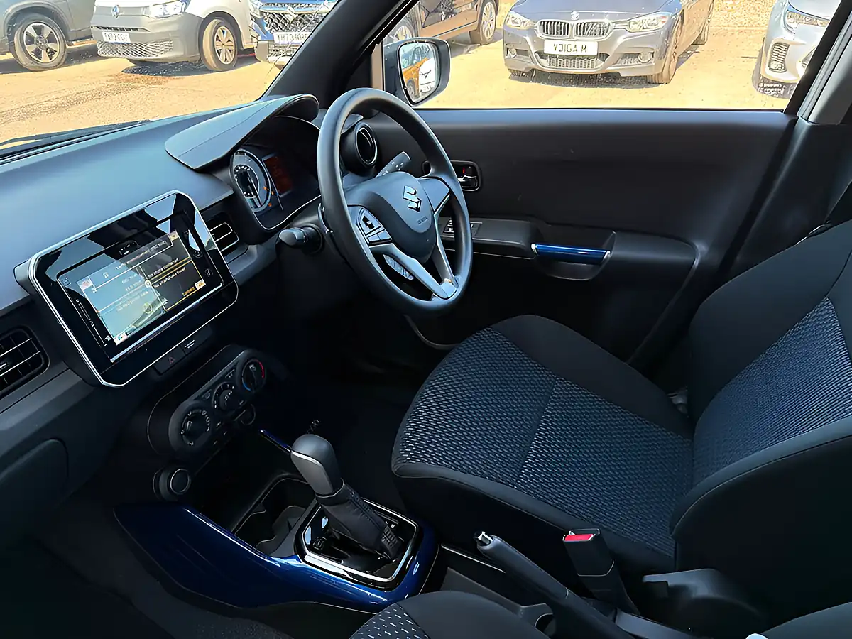 Used 2024 Suzuki Ignis Sz-T White - Interior and Exterior details 16