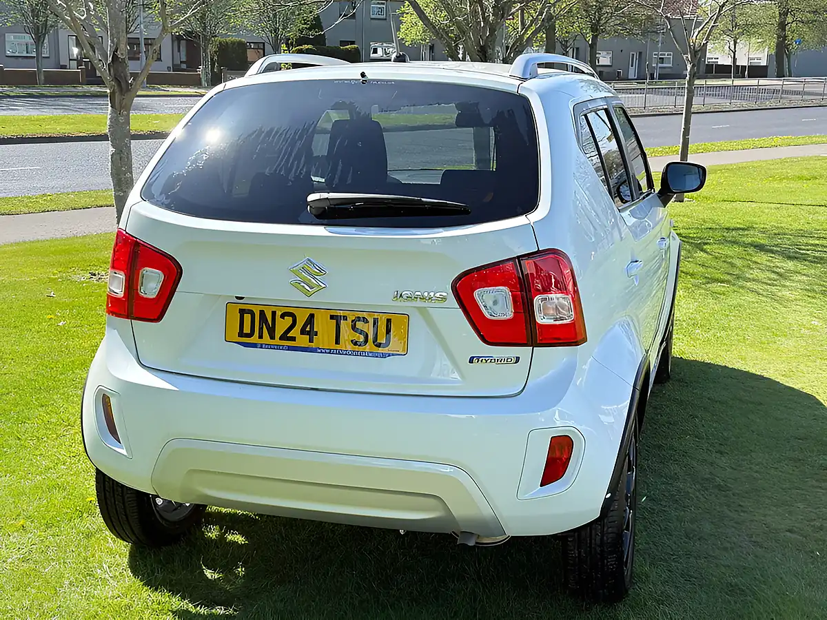 Used 2024 Suzuki Ignis Sz-T White - Interior and Exterior details 6