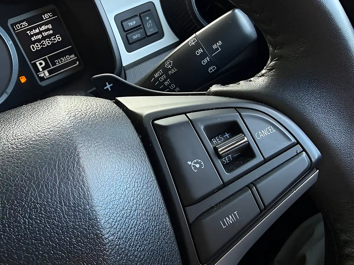 Used 2024 Suzuki Ignis SZ5 Red - Interior and Exterior details 17