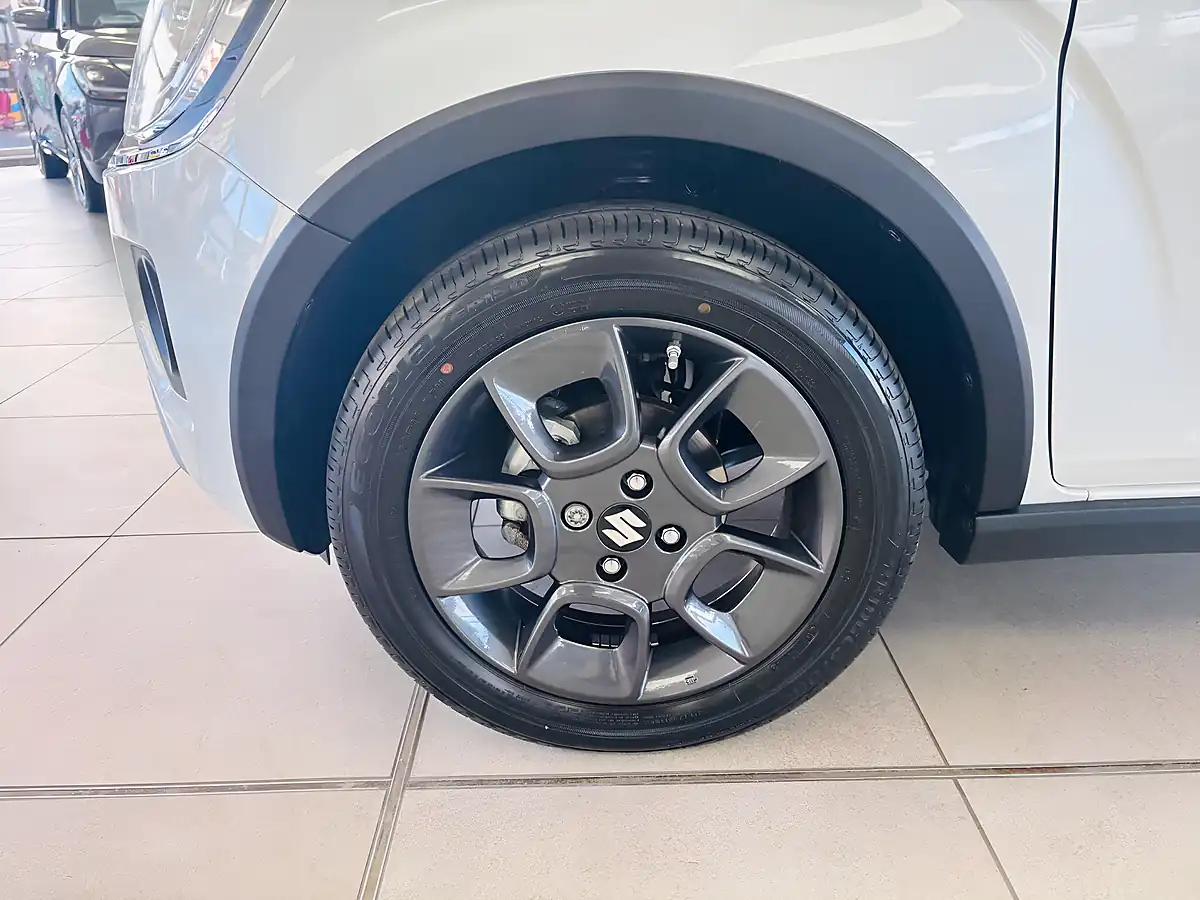 Used 2024 Suzuki Ignis SZ5 White - Interior and Exterior details 15