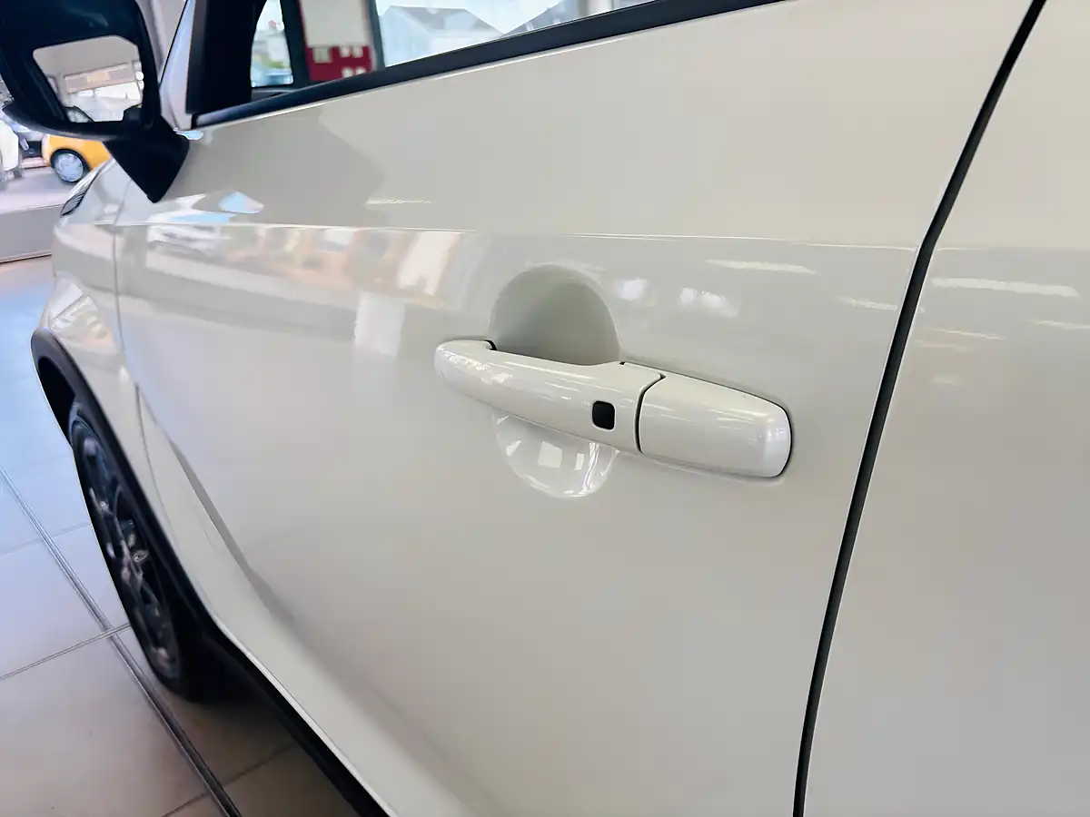 Used 2024 Suzuki Ignis SZ5 White - Interior and Exterior details 17