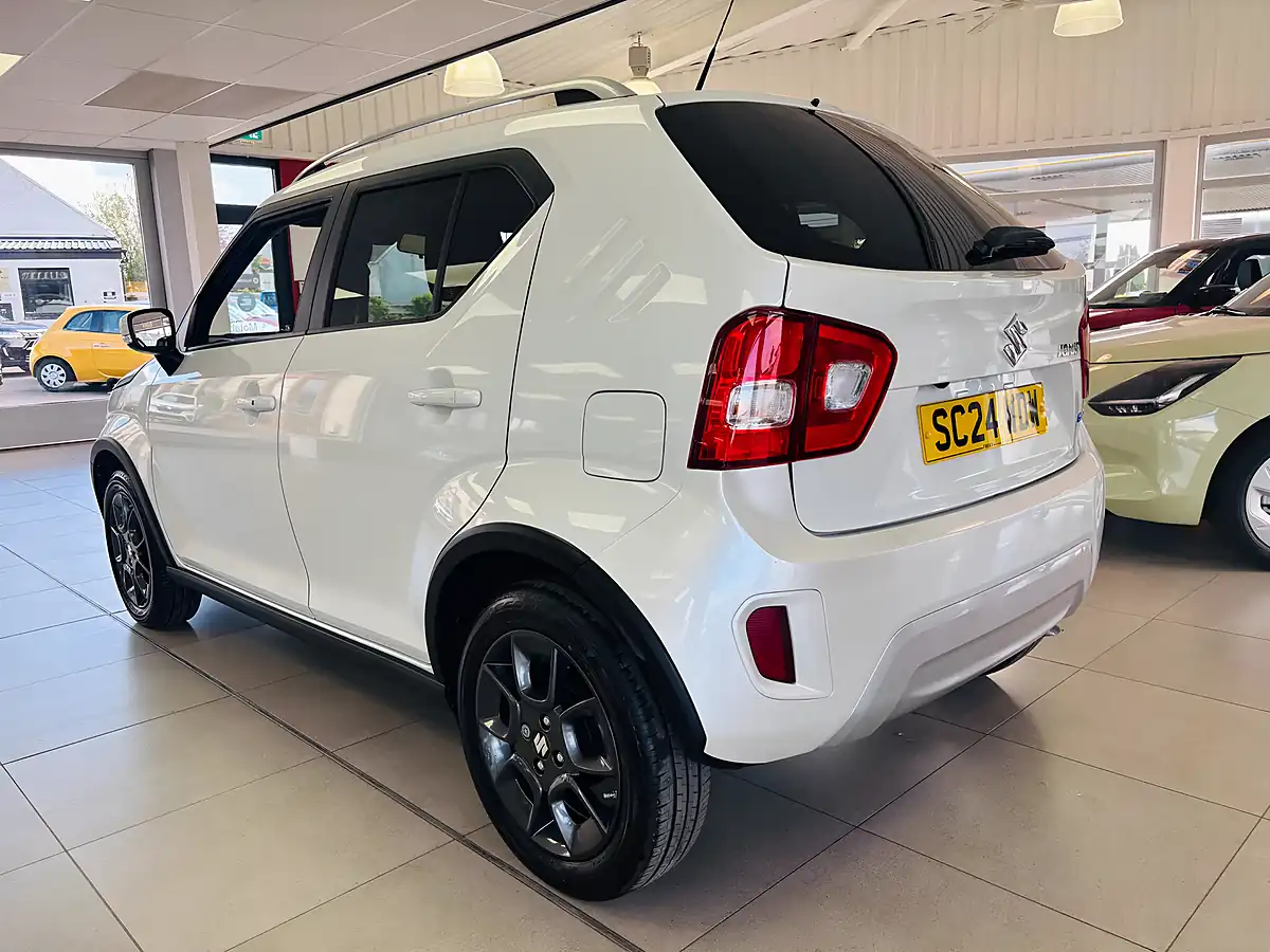 Used 2024 Suzuki Ignis SZ5 White - Interior and Exterior details 7