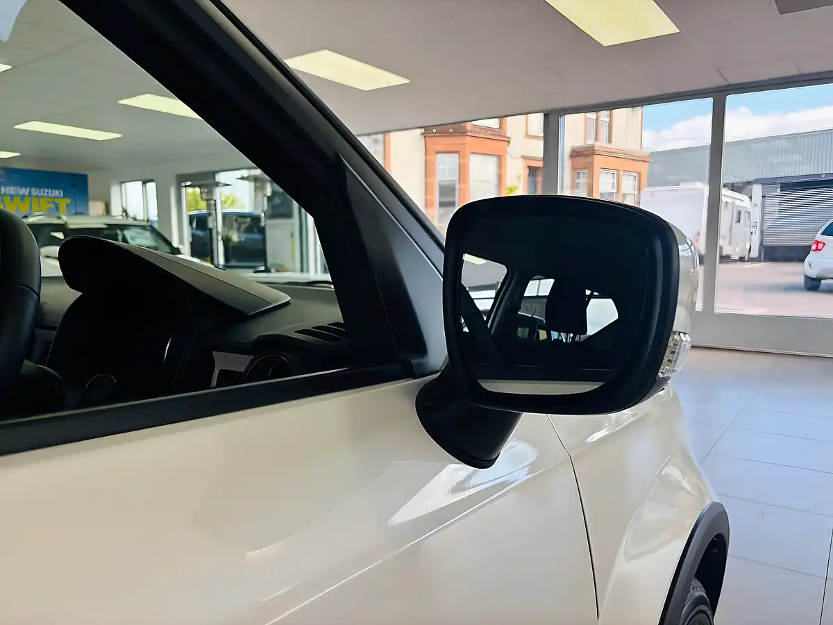 Used 2024 Suzuki Ignis SZ5 White - Interior and Exterior details 8