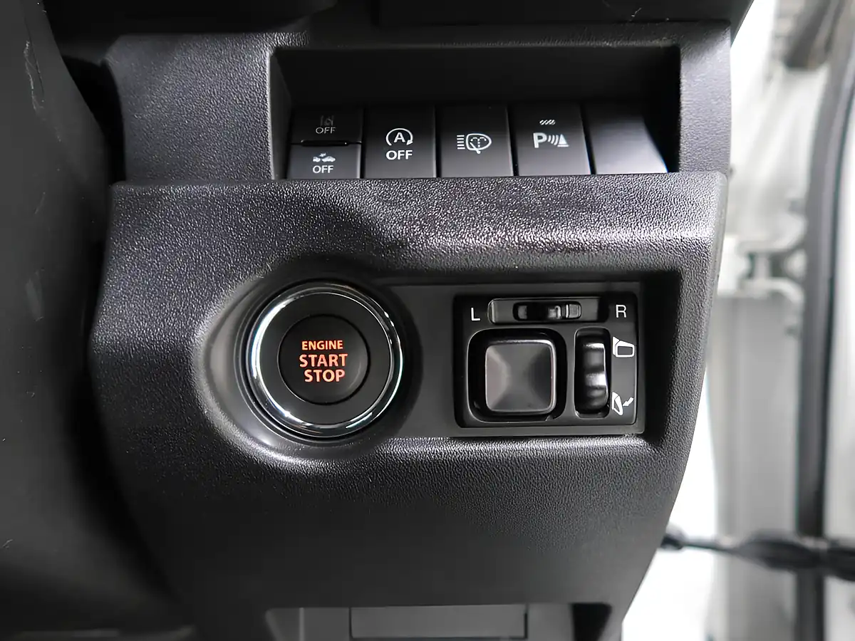 Used 2024 Suzuki Jimny Sierra White - Interior and Exterior details 12