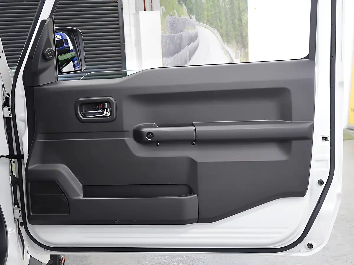 Used 2024 Suzuki Jimny Sierra White - Interior and Exterior details 14