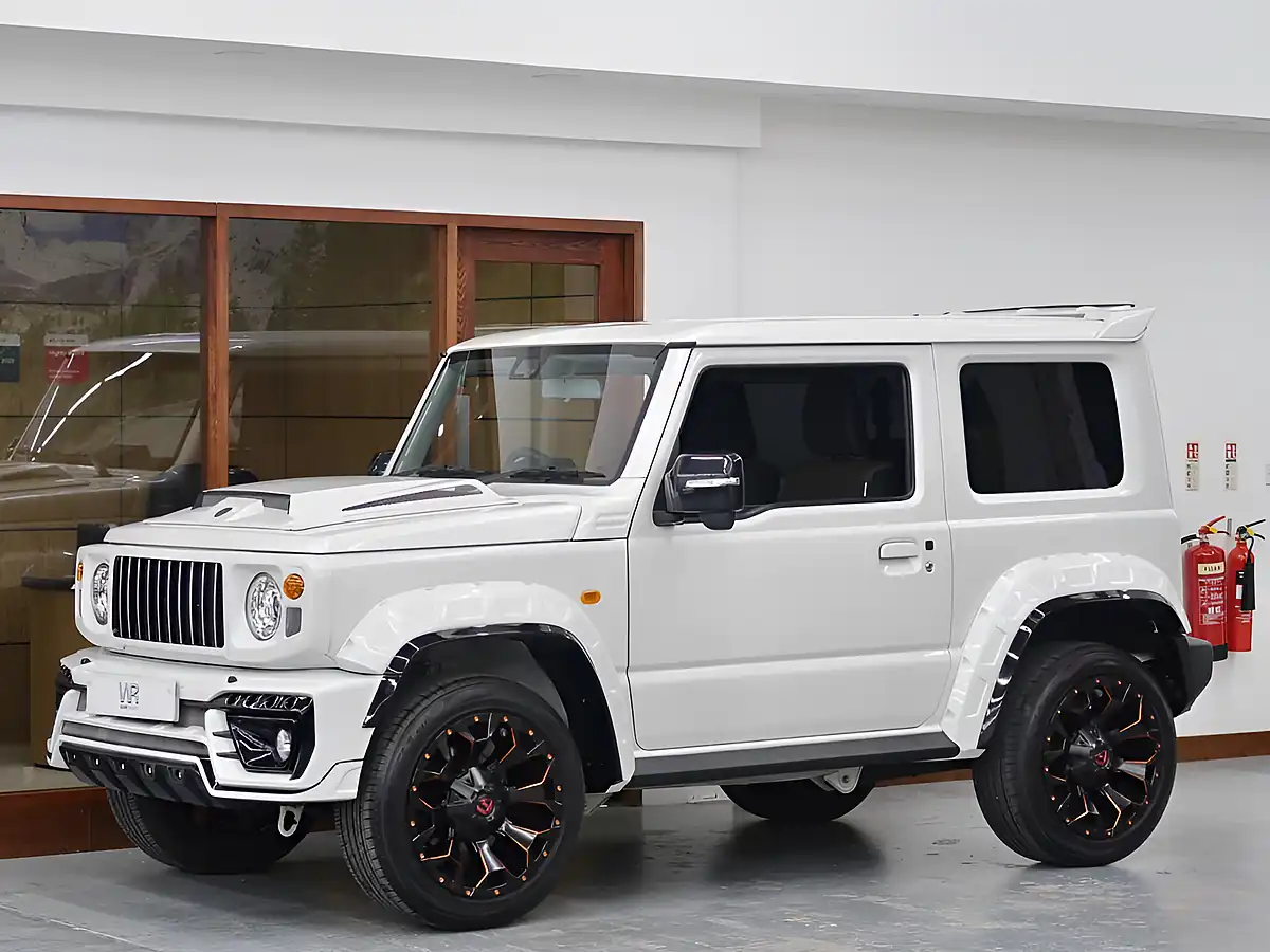 Used 2024 Suzuki Jimny Sierra White - Interior and Exterior details 3