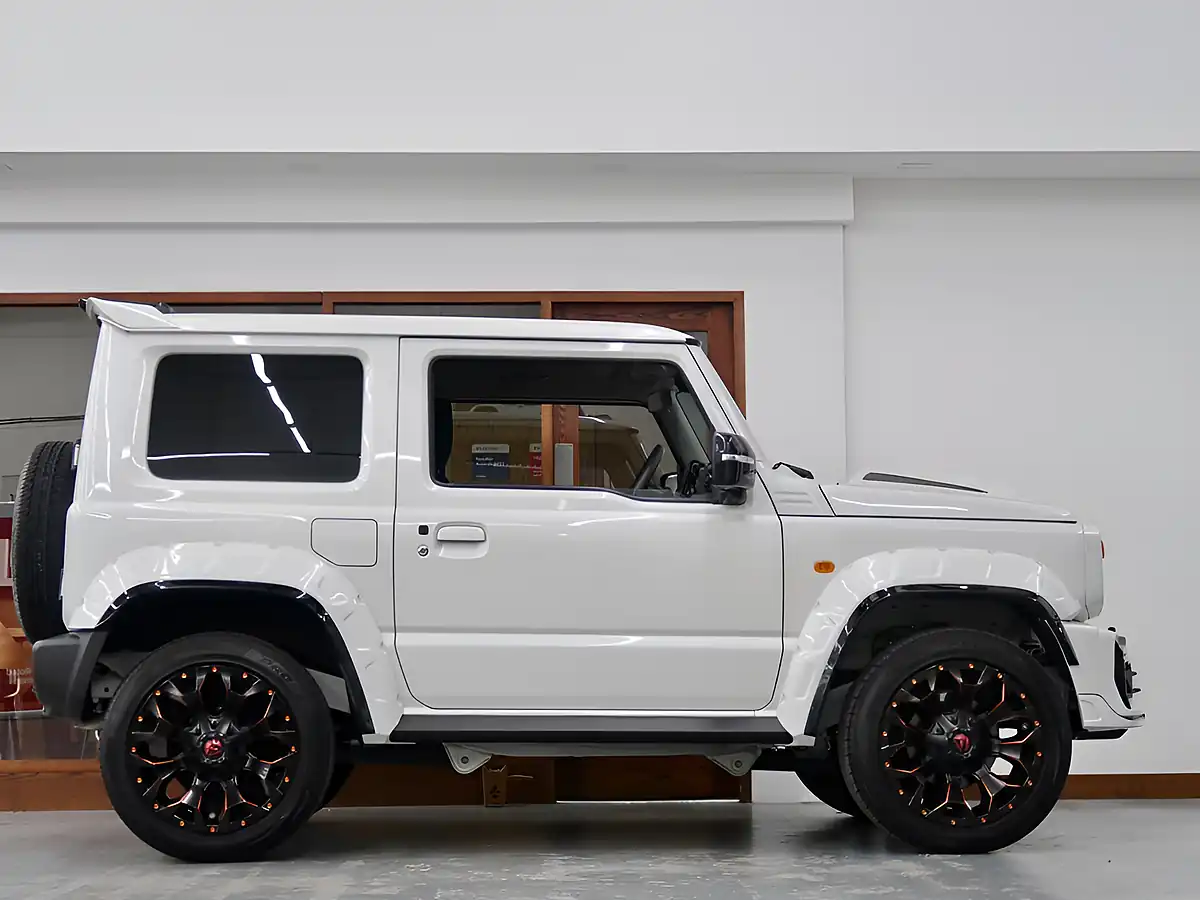 Used 2024 Suzuki Jimny Sierra White - Interior and Exterior details 6