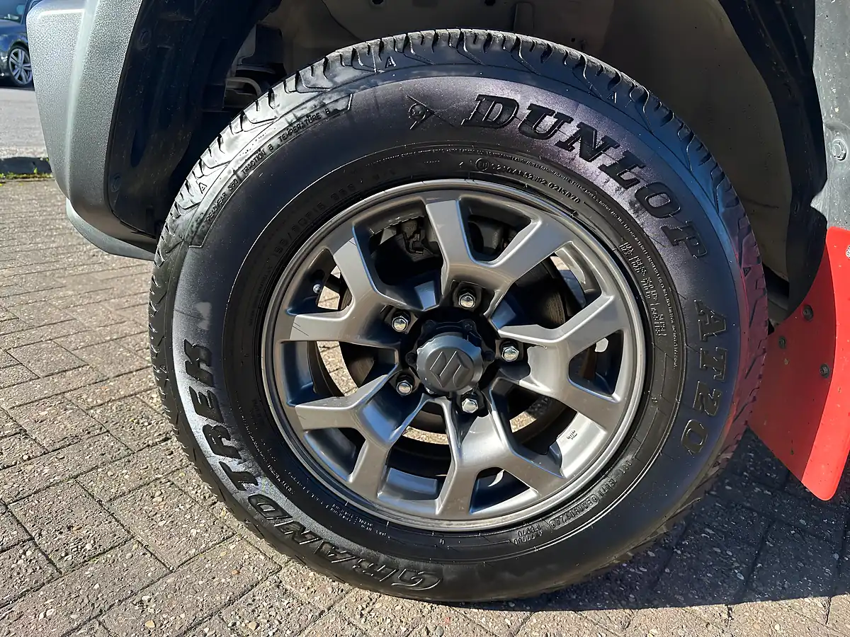 Used 2024 Suzuki Jimny SZ5 All Grip Pro Sierra White - Interior and Exterior details 12