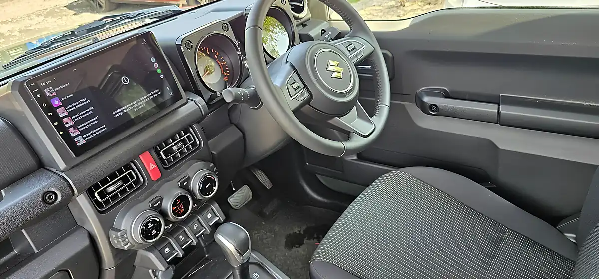 Used 2024 Suzuki Jimny SZ5 Green - Interior and Exterior details 14