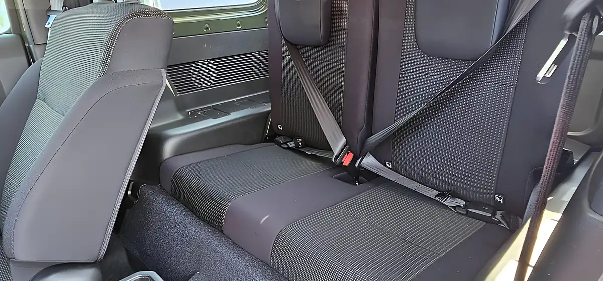 Used 2024 Suzuki Jimny SZ5 Green - Interior and Exterior details 17