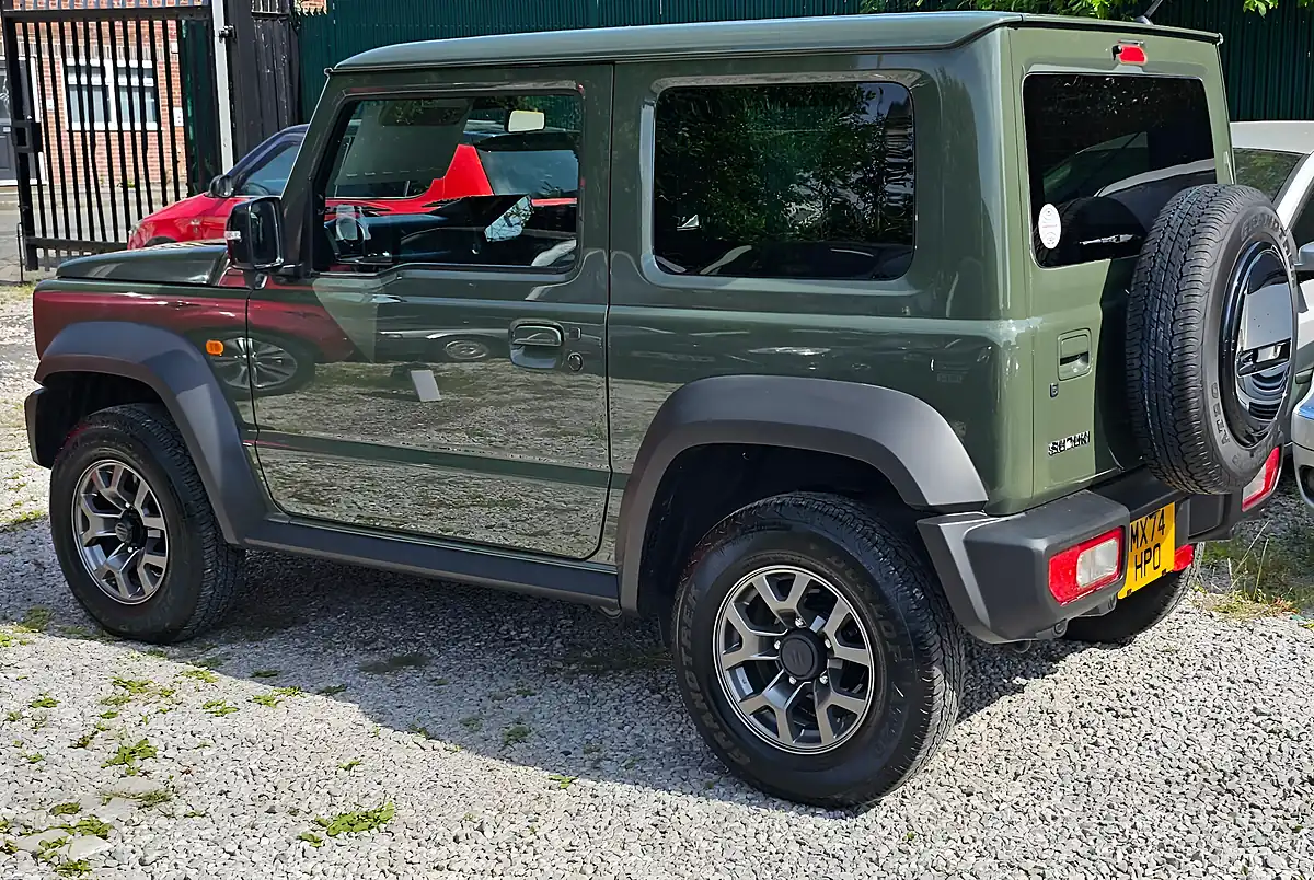 Used 2024 Suzuki Jimny SZ5 Green - Interior and Exterior details 6