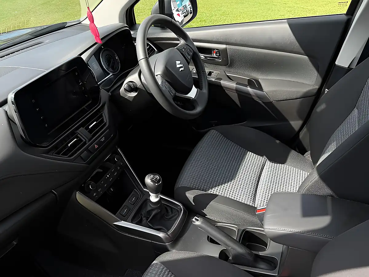 Used 2024 Suzuki S-Cross Motion Black - Interior and Exterior details 15