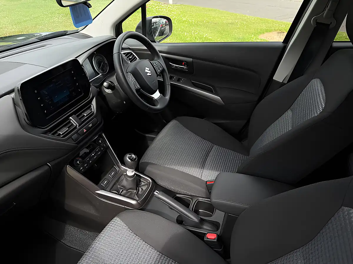 Used 2024 Suzuki S-Cross Motion Black - Interior and Exterior details 12