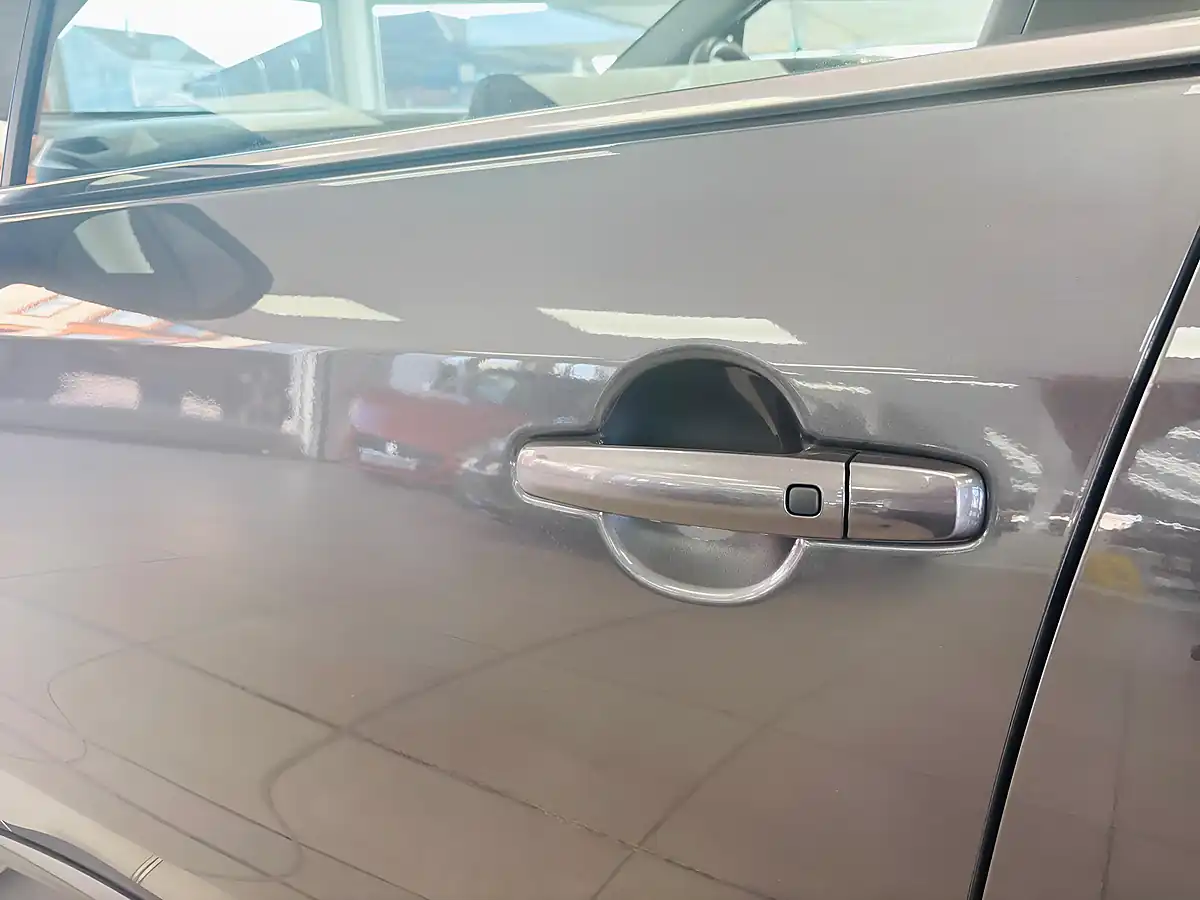 Used 2024 Suzuki S-Cross Motion Grey - Interior and Exterior details 17