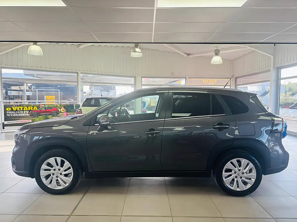 Used 2024 Suzuki S-Cross Motion Grey - Interior and Exterior details 4