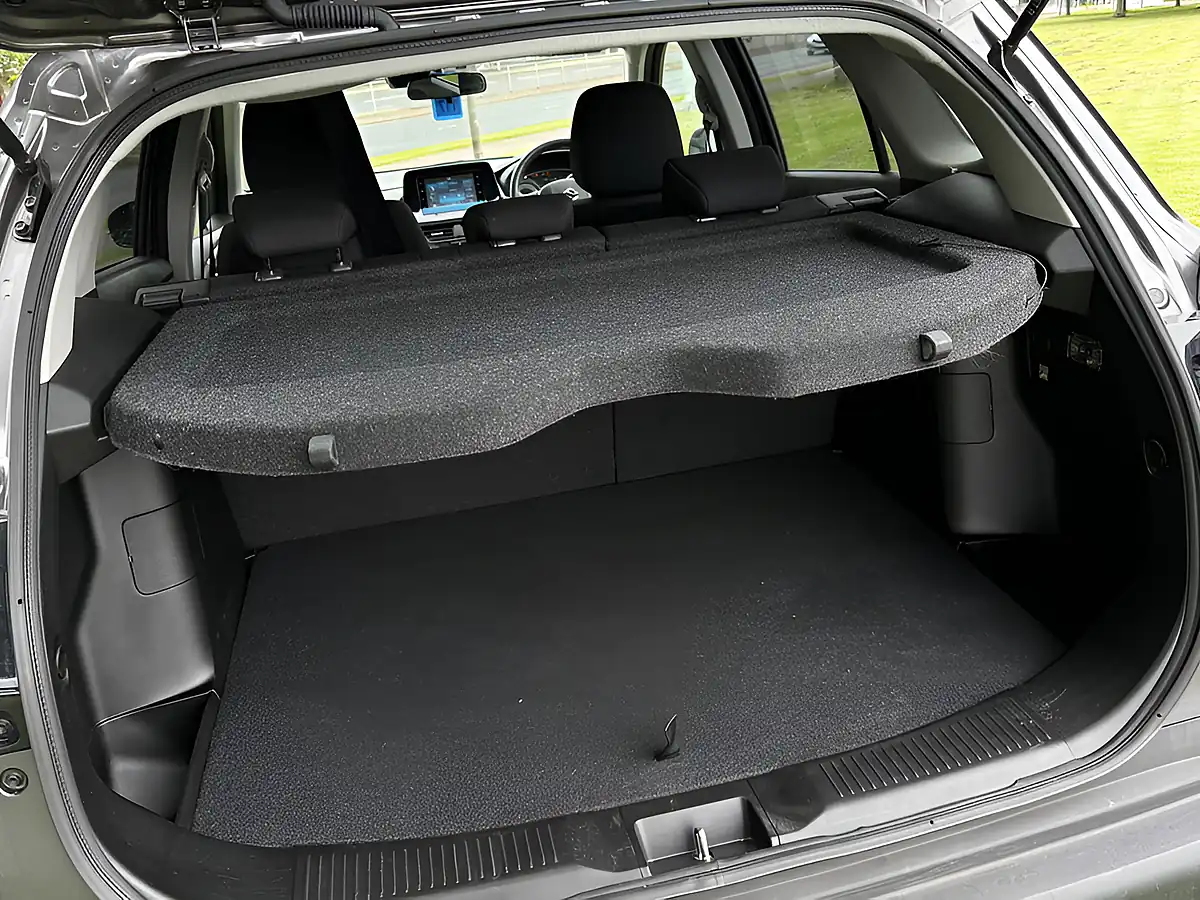 Used 2024 Suzuki S-Cross Motion Grey - Interior and Exterior details 13