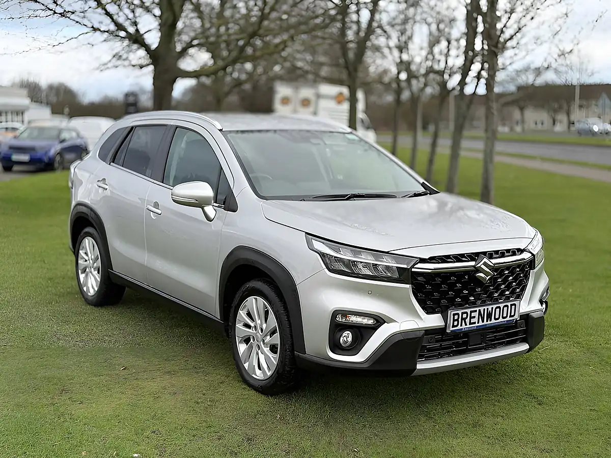 Used 2024 Suzuki S-Cross Motion Silver - Front View