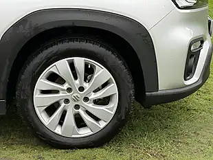 Used 2024 Suzuki S-Cross Motion Silver - Interior and Exterior details 9
