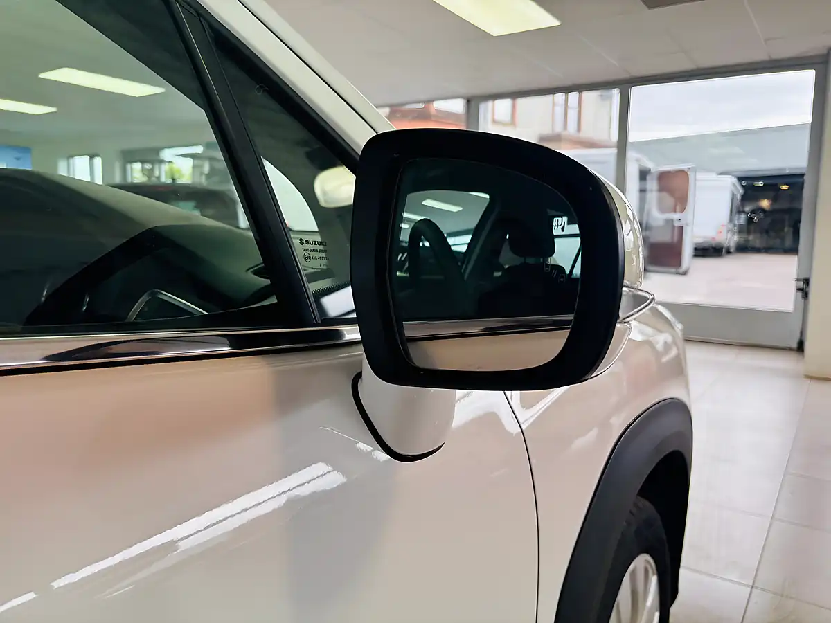 Used 2024 Suzuki S-Cross Motion White - Interior and Exterior details 11