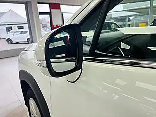 Used 2024 Suzuki S-Cross Motion White - Interior and Exterior details 15