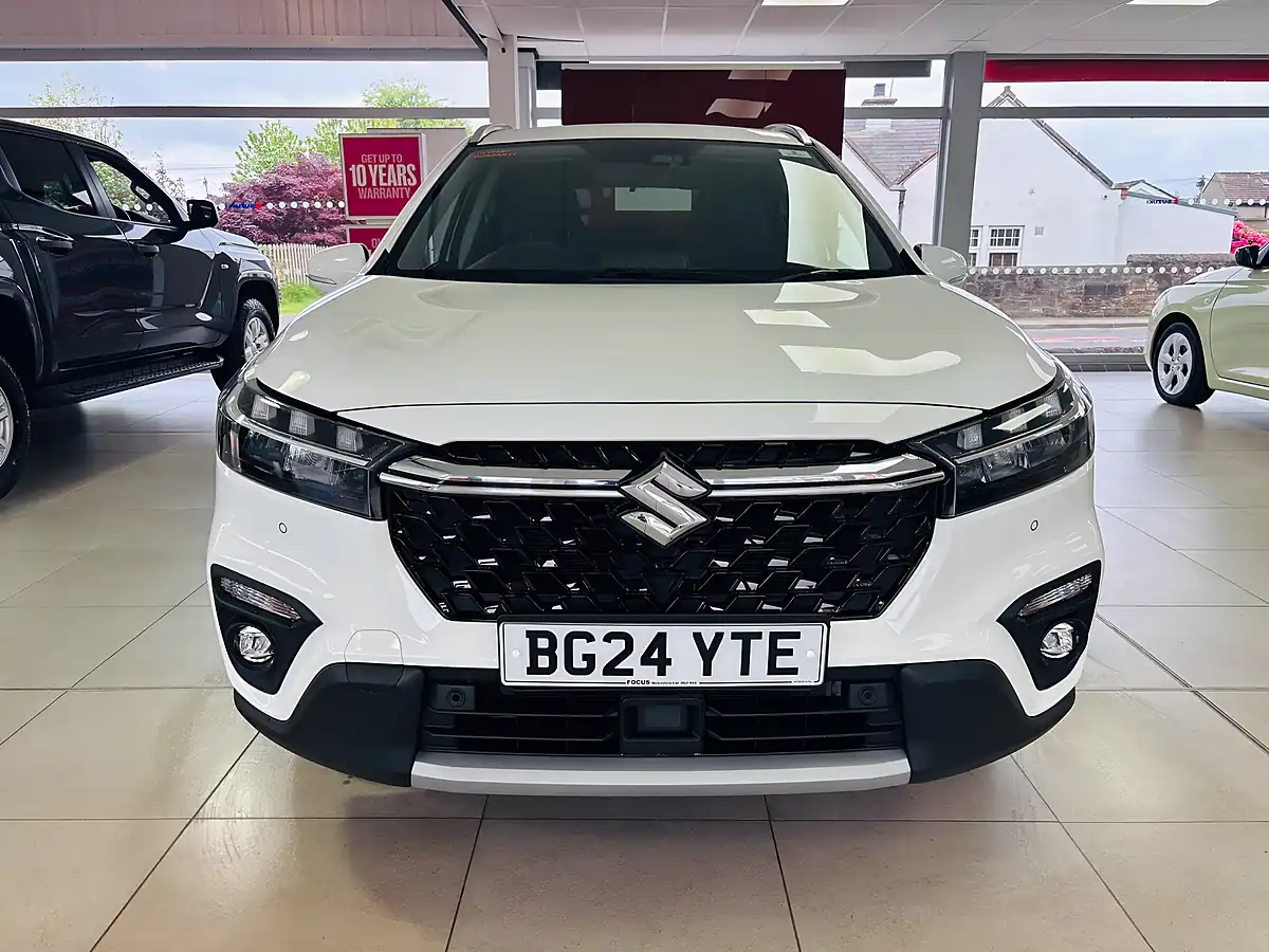 Used 2024 Suzuki S-Cross Motion White - Interior and Exterior details 2