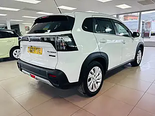 Used 2024 Suzuki S-Cross Motion White - Interior and Exterior details 7