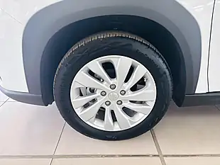 Used 2024 Suzuki S-Cross Motion White - Interior and Exterior details 18