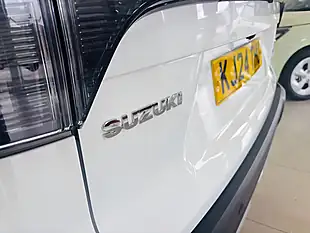 Used 2024 Suzuki S-Cross Motion White - Interior and Exterior details 20