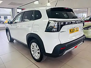 Used 2024 Suzuki S-Cross Motion White - Interior and Exterior details 5