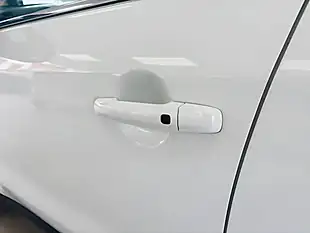Used 2024 Suzuki S-Cross Motion White - Interior and Exterior details 16