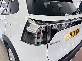 Used 2024 Suzuki S-Cross Motion White - Interior and Exterior details 18