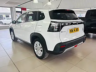 Used 2024 Suzuki S-Cross Motion White - Interior and Exterior details 3