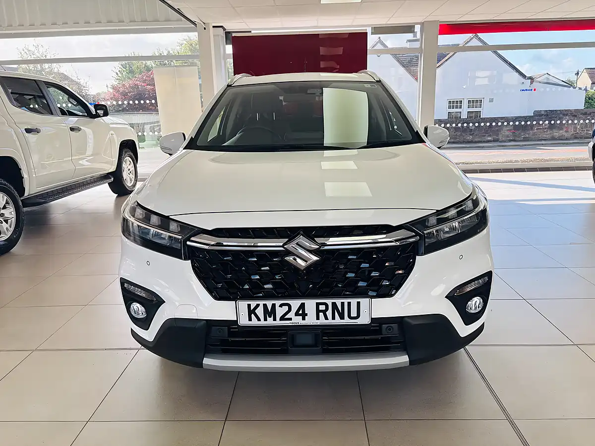 Used 2024 Suzuki S-Cross Ultra Allgrip White - Interior and Exterior details 2