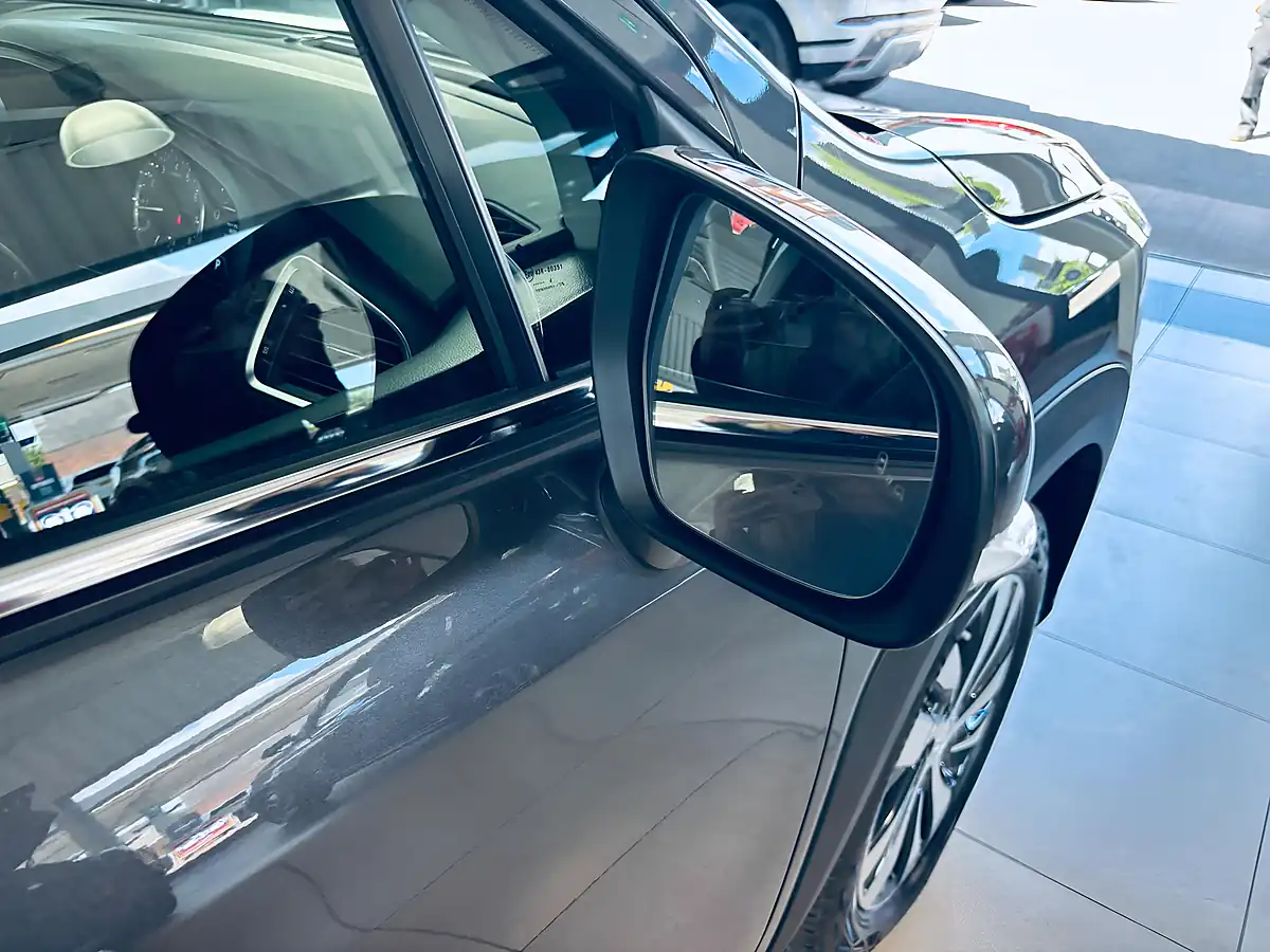 Used 2024 Suzuki S-Cross Ultra Grey - Interior and Exterior details 12