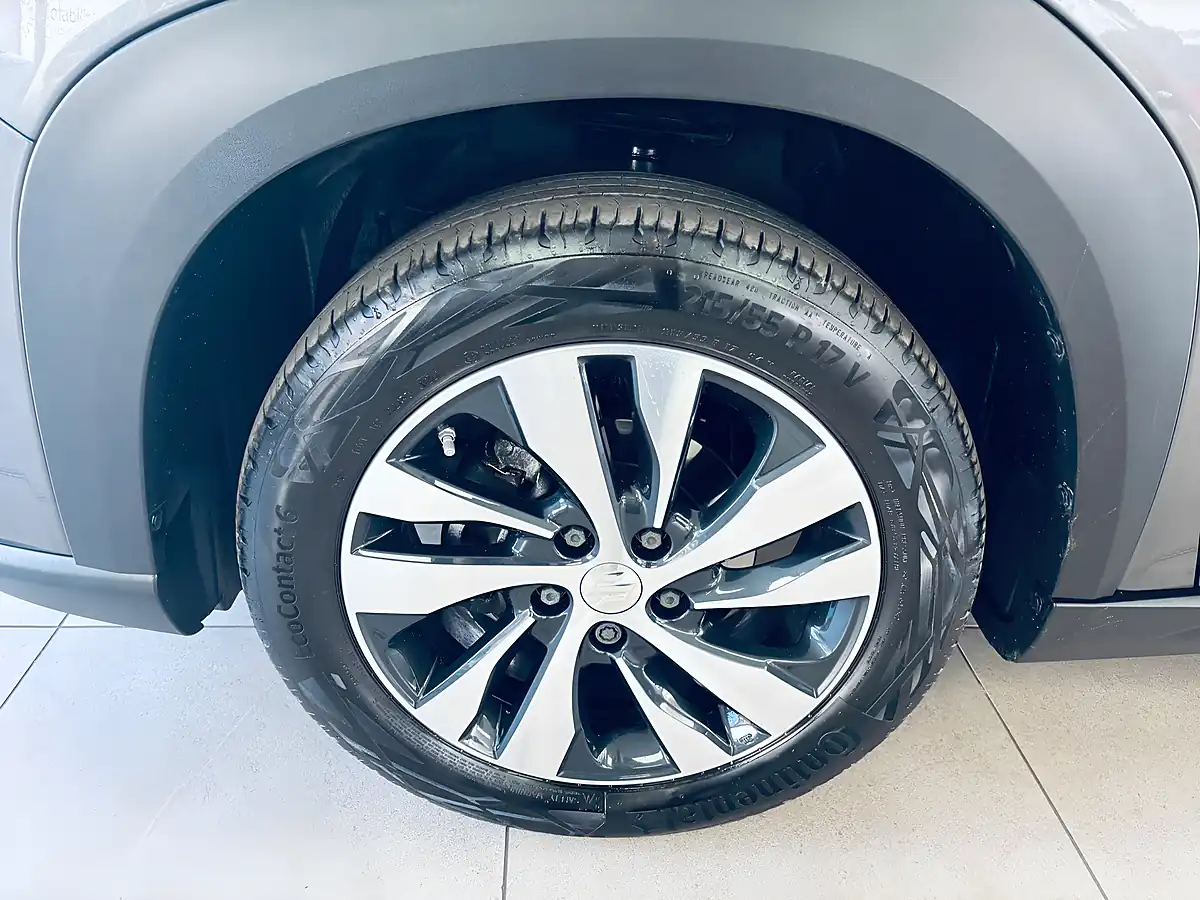 Used 2024 Suzuki S-Cross Ultra Grey - Interior and Exterior details 15