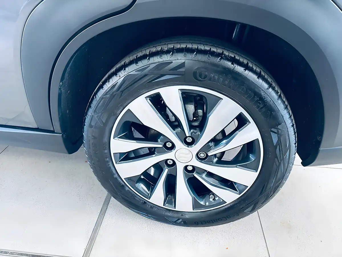 Used 2024 Suzuki S-Cross Ultra Grey - Interior and Exterior details 16