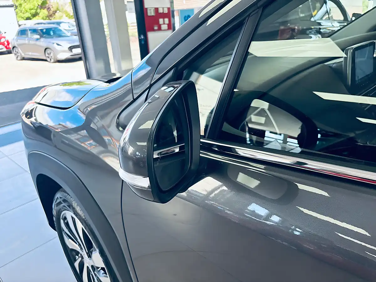 Used 2024 Suzuki S-Cross Ultra Grey - Interior and Exterior details 18