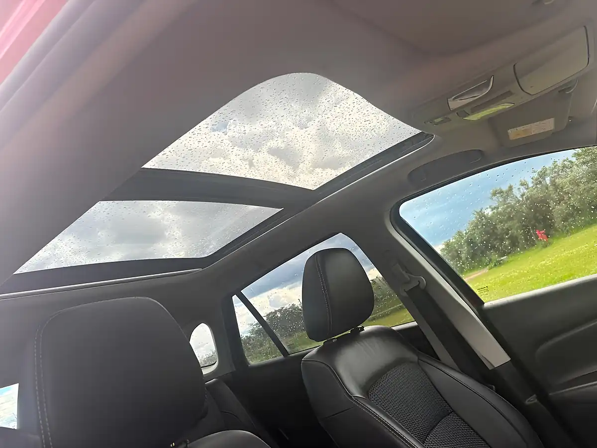 Used 2024 Suzuki S-Cross Ultra Red - Interior and Exterior details 14