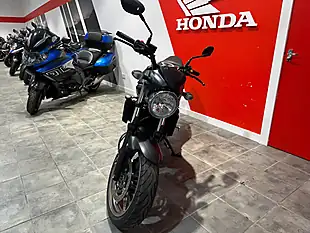 Used 2024 Suzuki SV650 a Green - Interior and Exterior details 4
