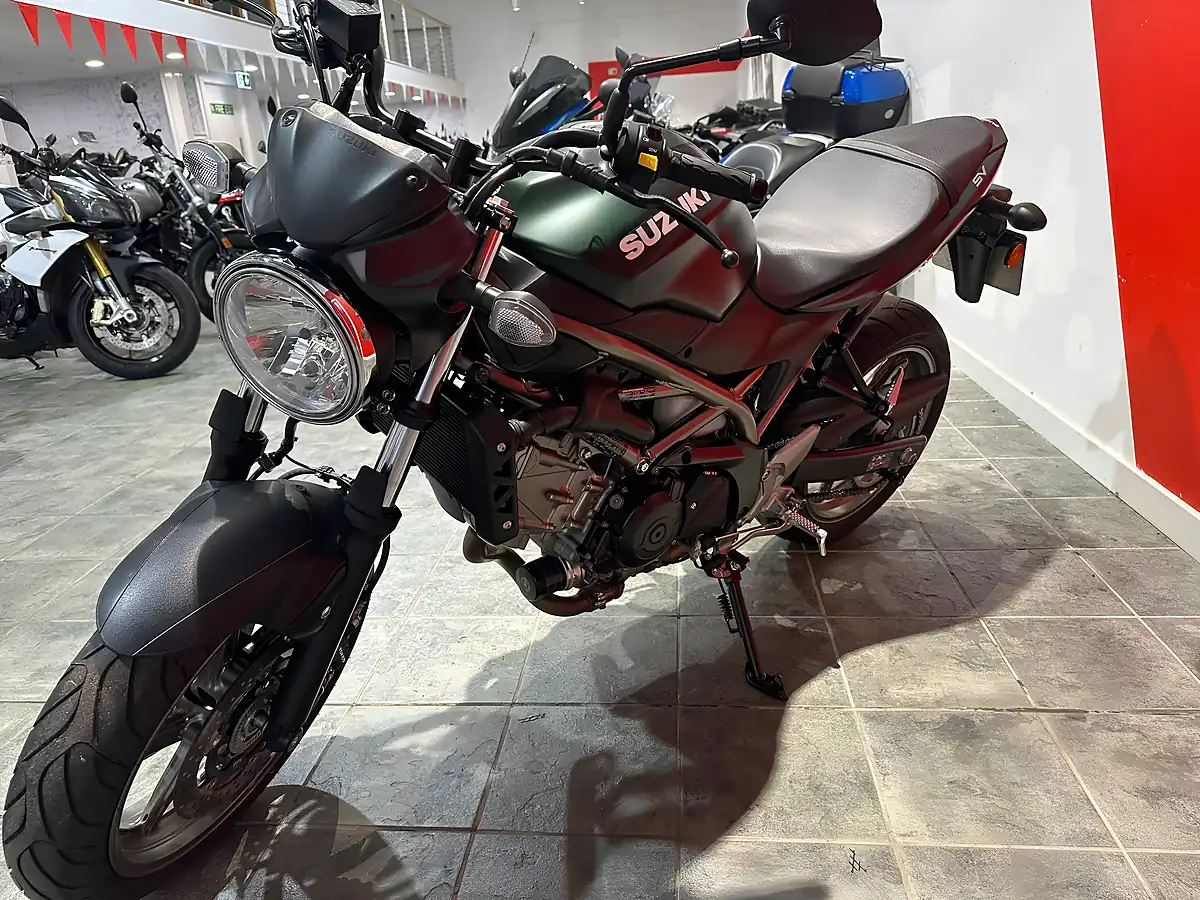 Used 2024 Suzuki SV650 a Green - Interior and Exterior details 5