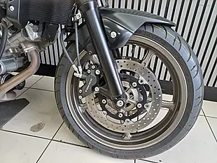 Used 2024 Suzuki SV650 X Silver - Interior and Exterior details 15