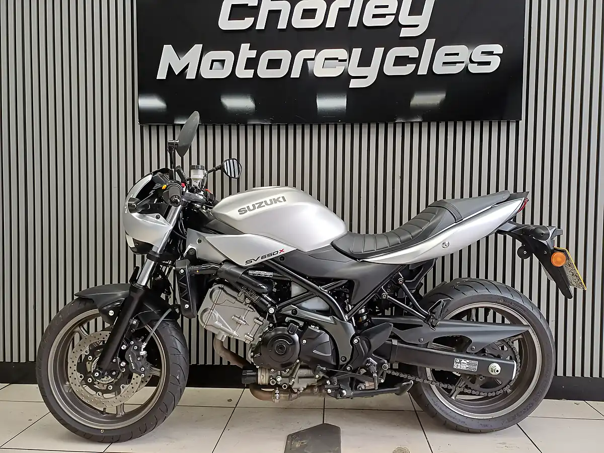Used 2024 Suzuki SV650 X Silver - Interior and Exterior details 2