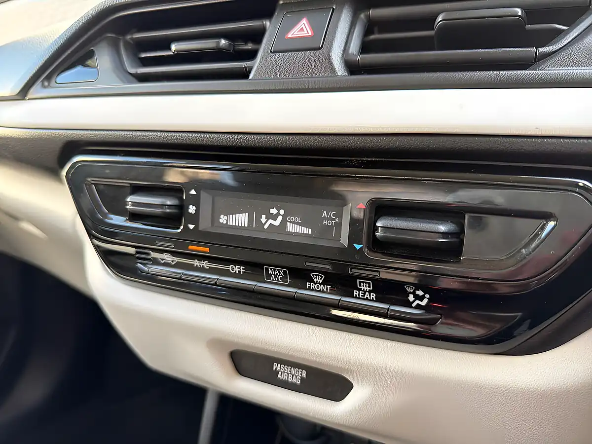 Used 2024 Suzuki Swift Motion Black - Interior and Exterior details 14
