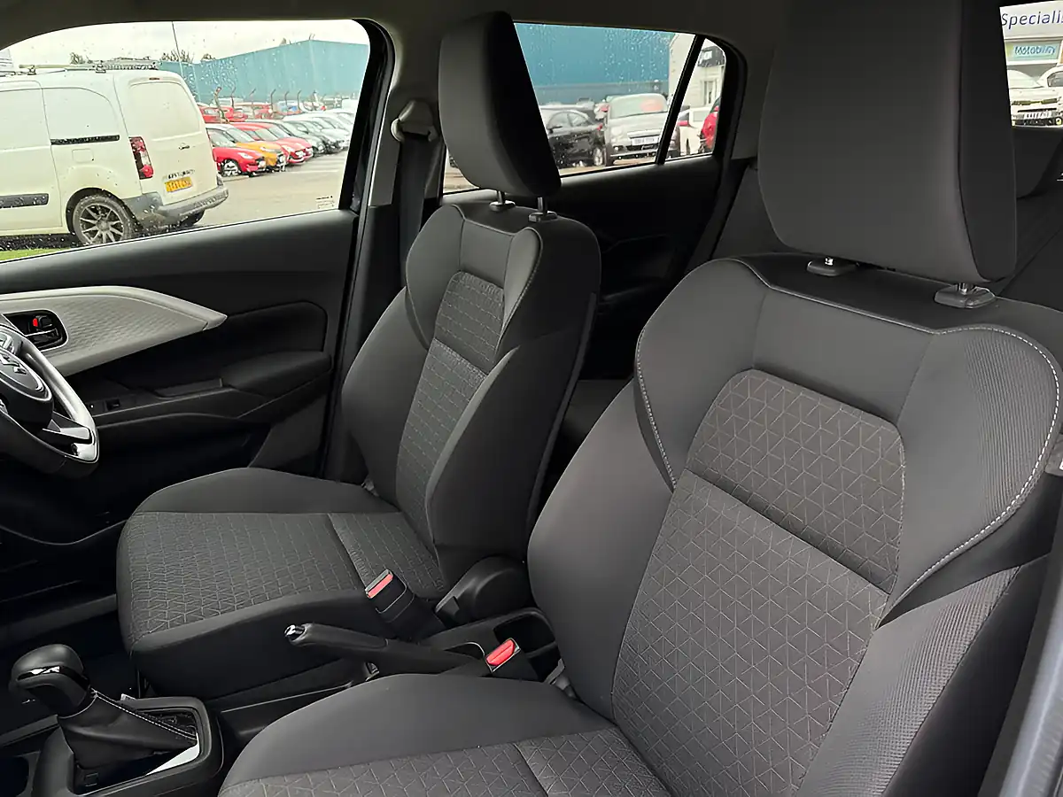 Used 2024 Suzuki Swift Motion Black - Interior and Exterior details 17