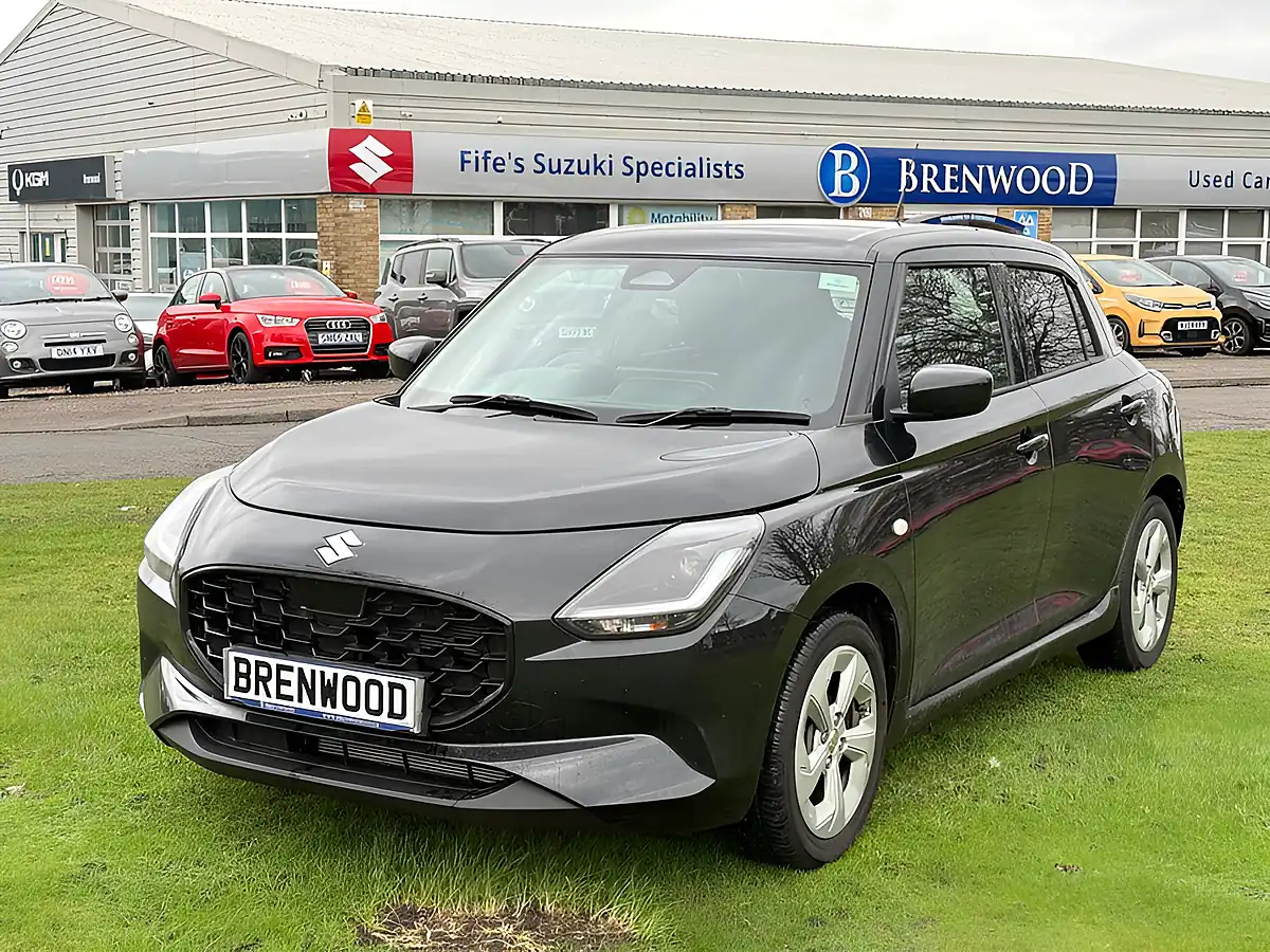 Used 2024 Suzuki Swift Motion Black - Interior and Exterior details 4