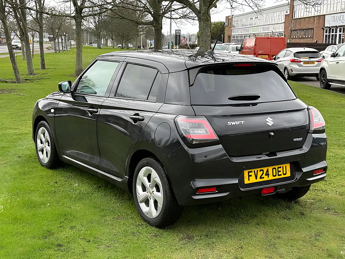 Used 2024 Suzuki Swift Motion Black - Interior and Exterior details 6