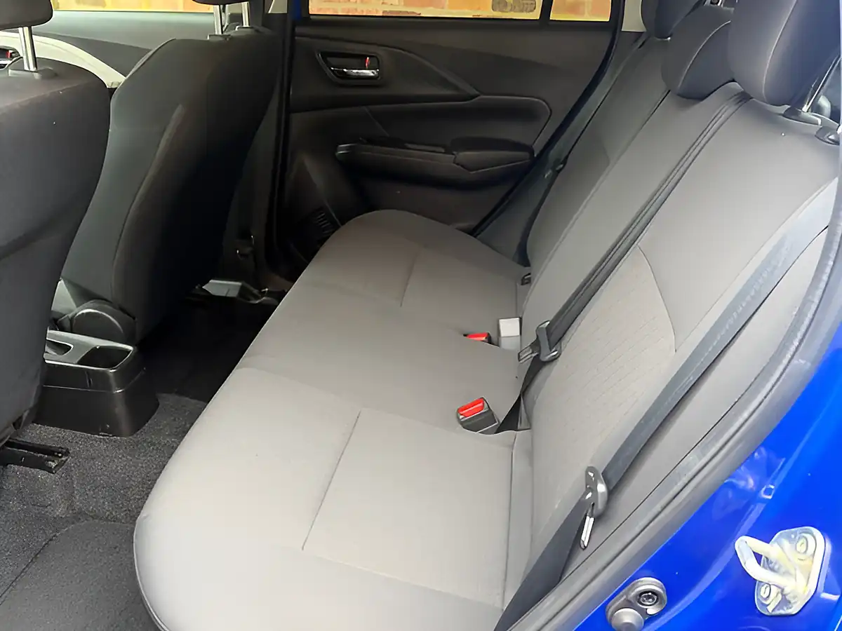 Used 2024 Suzuki Swift Motion Blue - Interior and Exterior details 16