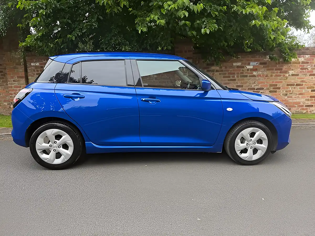 Used 2024 Suzuki Swift Motion Blue - Interior and Exterior details 8